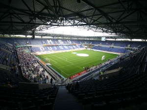 Roque Junior of Duisburg is on the ball during the Bundesliga match MSV  Duisburg v 1.FC Nuremberg at MSV Arena stadium of Duisburg, Germany, 02  December 2007. Diosburg won the match 1-0.