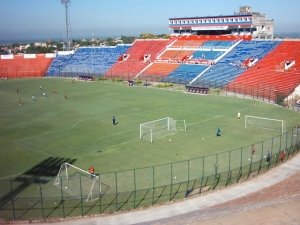 Estadio ueno La Nueva Olla, Asunción