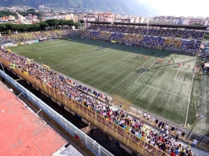 Nuova Cosenza Calcio 1-1 Benevento Calcio :: Resumos :: Vídeos 