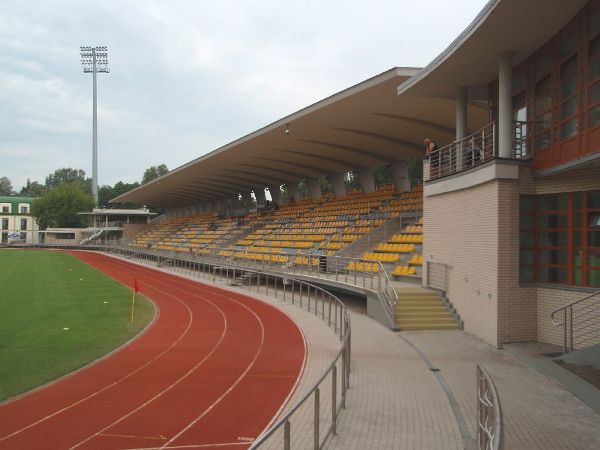 Stadion Znicza (MZOS), Pruszków