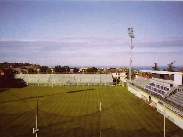 Stadio Bruno Recchioni, Fermo