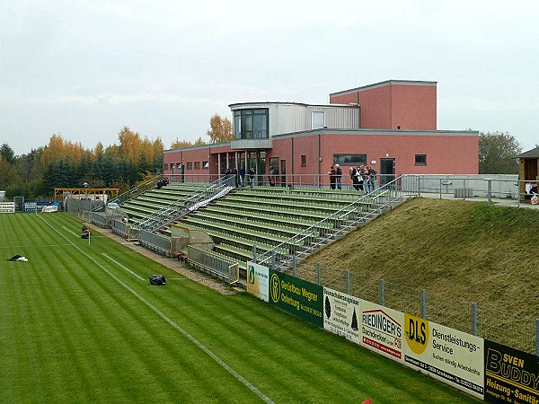 Stadion am Hölzchen, Stendal