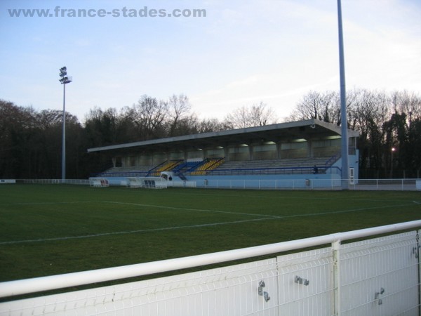 Stade Paul Cosnys, Compiègne