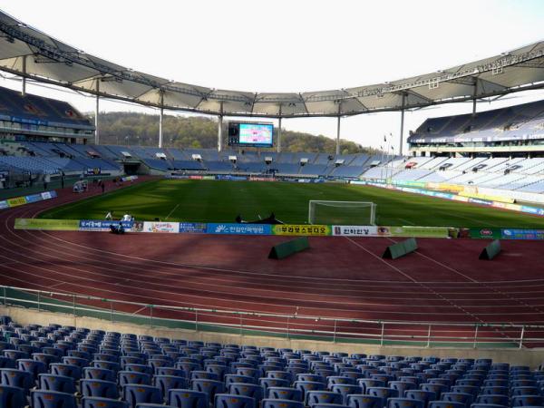 Incheon Munhak Stadium, Incheon