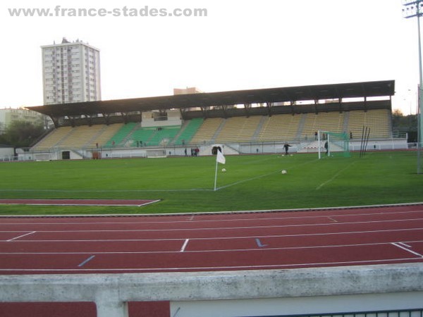 Stade Aimé Bergeal, Mantes-la-Ville