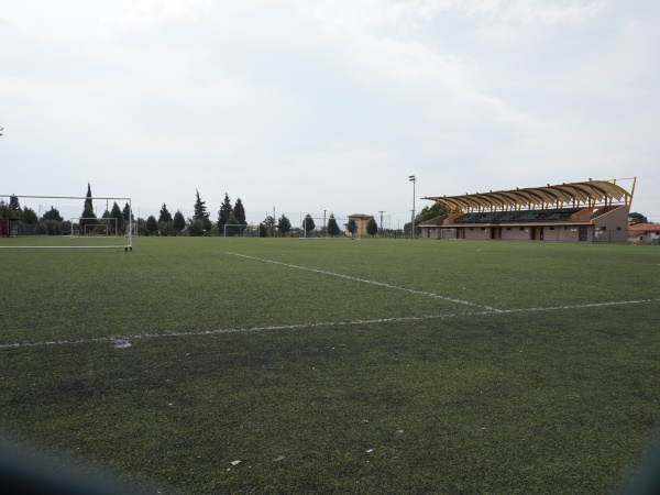 Kovalık Futbol Sahası, Akhisar