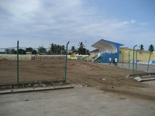 Estadio La Libertad, Bata