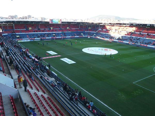 Estadio El Sadar, Pamplona (Iruñea)