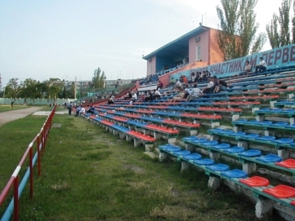Stadion Trud, Kaspiysk