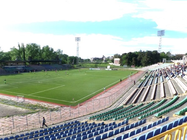Stadioni Poladi, Rustavi