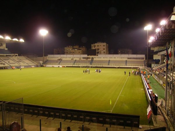 Stadio Antonis Papadopoulos, Lárnaka (Larnaca)