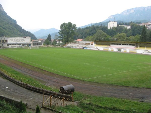 Stadion Georgi Benkovski, Teteven