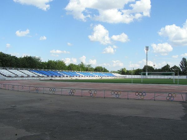 Stadion Avanhard, Dokuchaievsk (Dokuchaevsk)